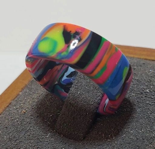 Does resin jewelry tarnish deals